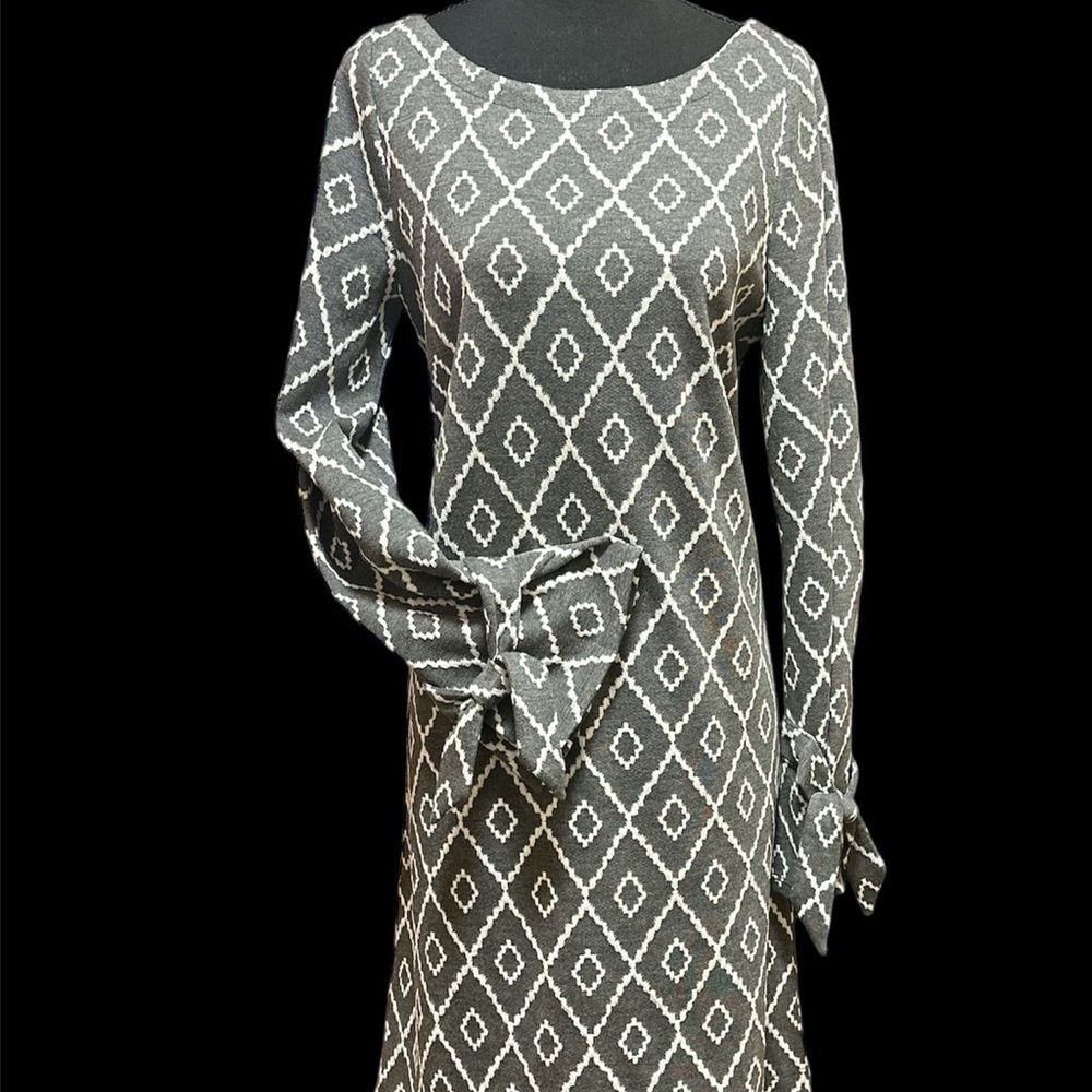 Semi long dress
